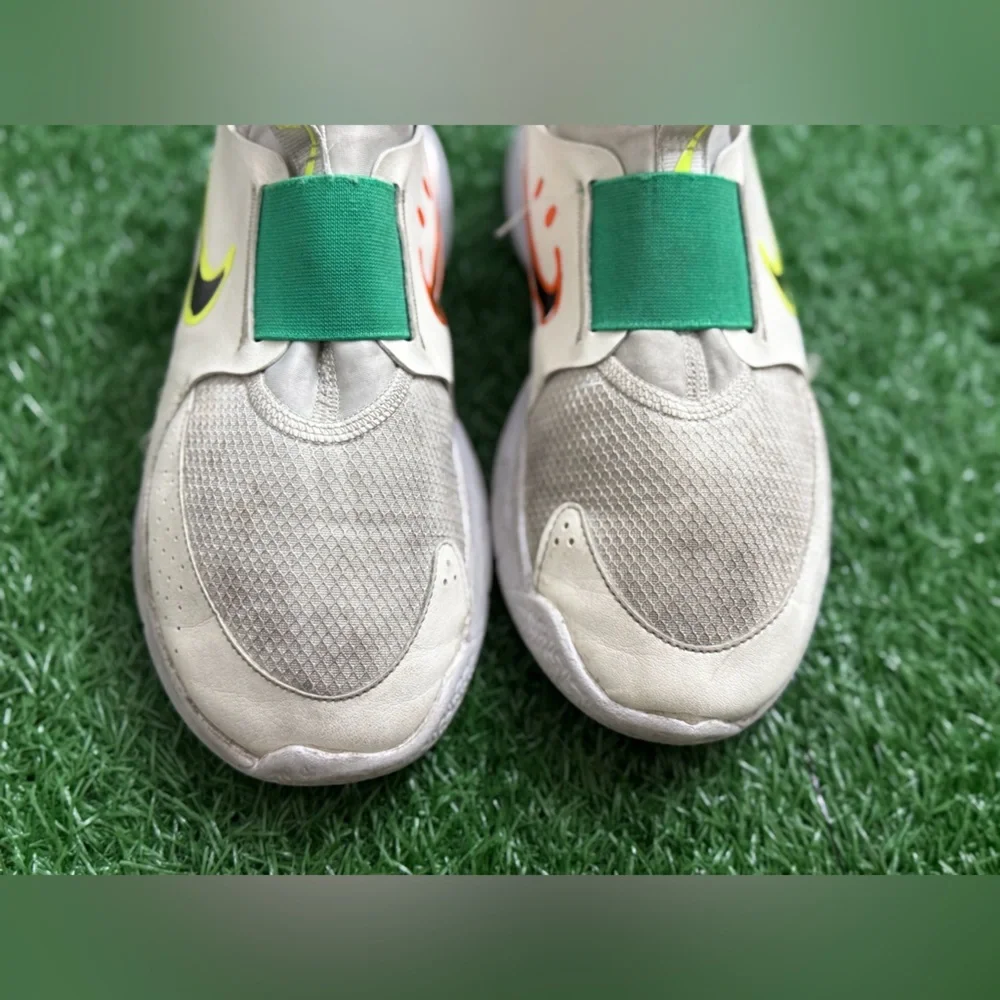 Nike (GS) Nike Flex Runner 3‎ 'White Sport Green Fluorescent Yellow' Size 4Y